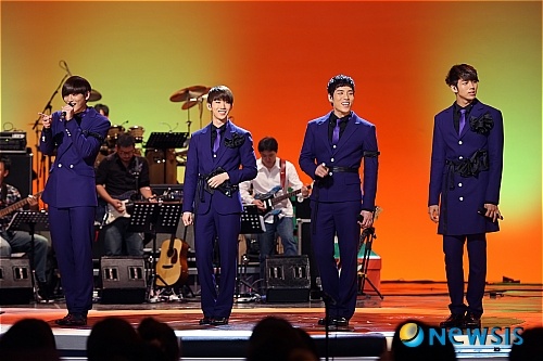 Weekly K-Pop Music Chart 2010 – November Week 3