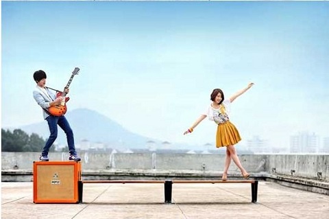 New Jung Yong Hwa & Park Shin Hye Photos for "Heartstrings"