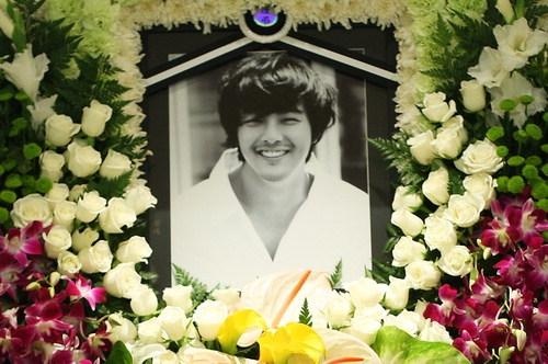 "Park Yong Ha Forever" Exhibition to Be Held in Japan