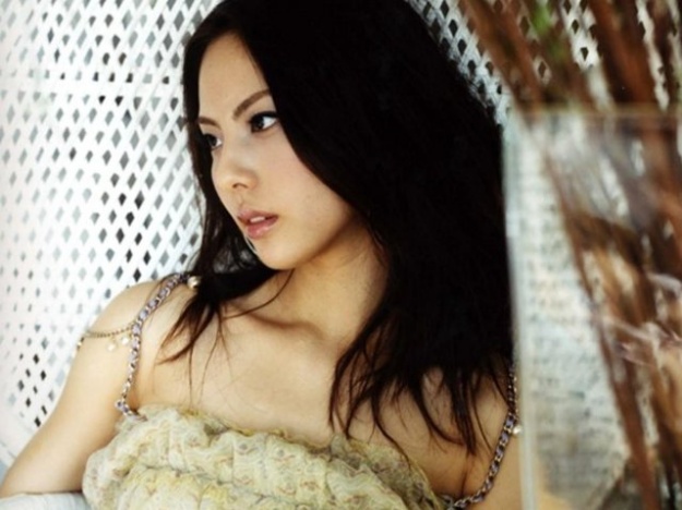 Park Ji Yoon to Perform "Coming of Age" for the First Time in 12 Years
