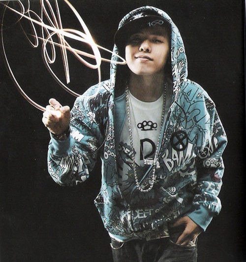 G-Dragon, Better Rapper than Eminem?