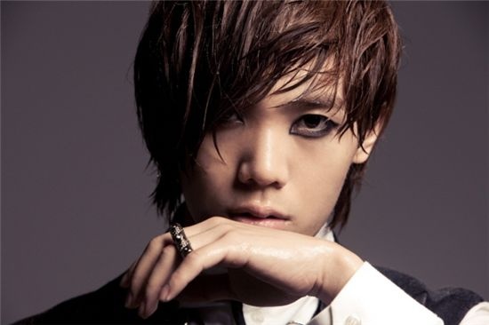 MBLAQ’s Mir Proves That He Has the Best "V-line"