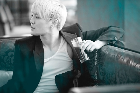 "Xia Junsu" Returns with Successful First Solo Concert