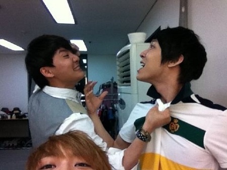 JYJ Goofing Around?!