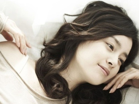 Kim Tae Hee’s Japanese CF Gets Edited Due to Anti-Hallyu Rally