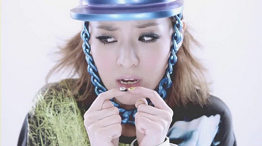 Sandara Park "We Were Scared of Each Others’ Makeup from ‘I’m the Best’ MV"