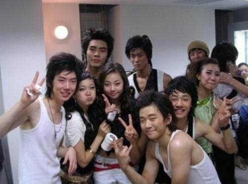 Netizens Find Photo of JYP Singers During Their Training Period