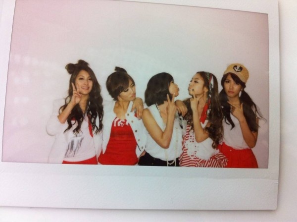 Kara Celebrates Seung Yeon’s Bday & Goo Hara & Ji Young’s 3rd Anniversary