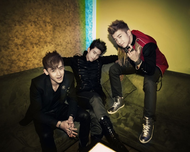 JYP Tweets the Meaning Behind 2PM’s "Hands Up"