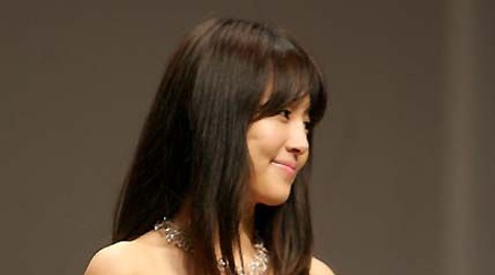 Han Ji-hye in "Blades of Blood"
