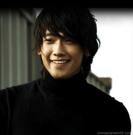 Rain Gets Praised by Fellow Military Trainees