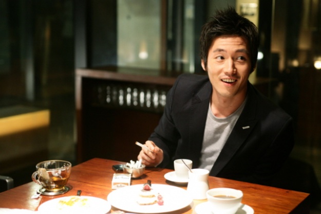 Jang Hyuk Wore Tights to Get with His Wife