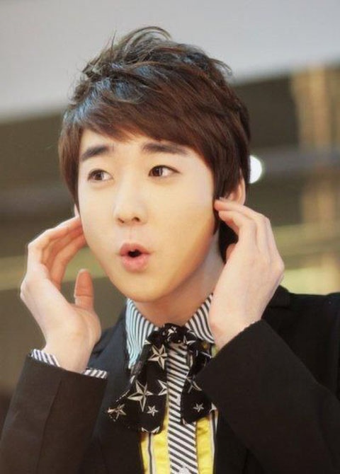 Which Celebrity was Picked as the "Luckiest Korean Wave Star" in 2012?
