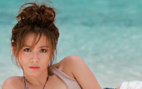 Son Ye Jin in Maldives