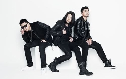 Aziatix Hits #1 on Japanese R&B/Soul Charts