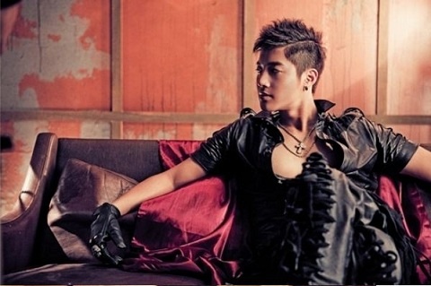 Kim Hyun Joong Had Three Guys Confess to Him on the Same Day?
