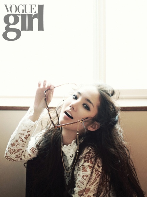 Park Min Young Turns "Unbalanced" for Vogue Girl