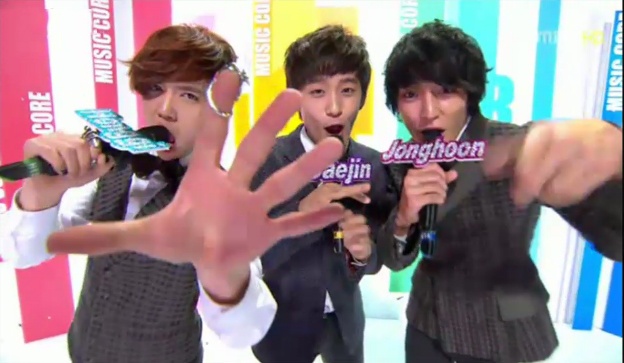 MBC Music Core 02.04.2012