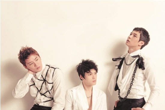 JYJ: "Changmin and Yunho Frequently Appear in Our Dreams"