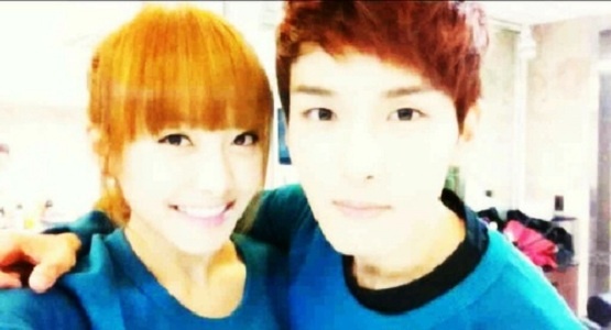 f(x) Victoria Becomes "Best Couple" with Super Junior Ryeowook