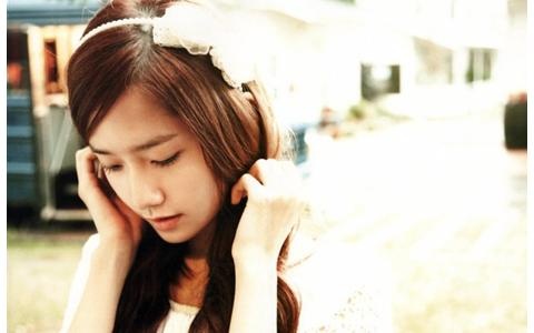 SNSD Yoona, "I Overcame My Hardships After Listening to IU’s Song"