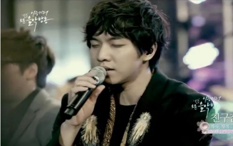 Lee Seung Gi Releases Episode 2 of "5-minute Music Broadcasts"