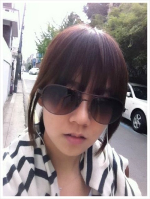 KARA’s Han Seung Yeon Reveals ‘One in a Million’ Sunglasses