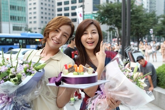 Jang Geun Suk Makes Surprise Appearance During Kim Ha Neul’s Acceptance Speech