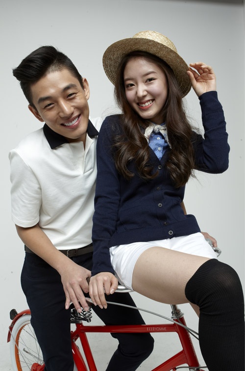 Yoo Ah In and Lee Sae Young Chosen As Bicycle Models