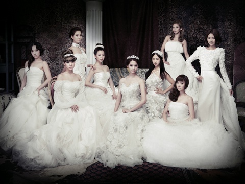 Old Photos of Girls’ Generation Pique Netizens’ Interest