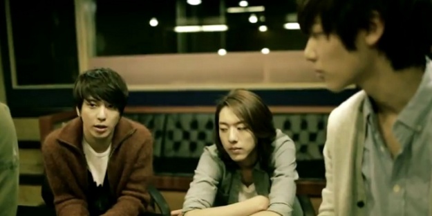 CN Blue Names Third Mini Album “Ear Fun”