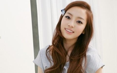 Goo Hara’s Blast to the Past