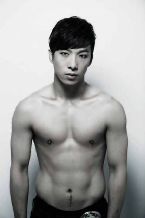 Taeyang’s Older Brother to Debut Soon