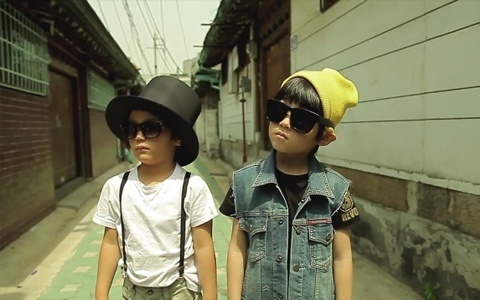Leessang Releases Comeback MV "Hard To Be Humble"