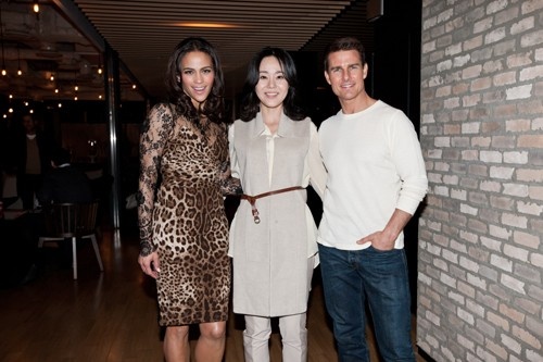East Meets West: Actress Kim Yun Jin and Tom Cruise