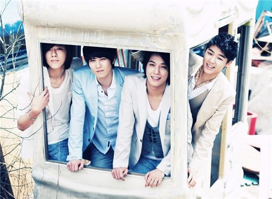 CN Blue Goes Double Platinum In Taiwan