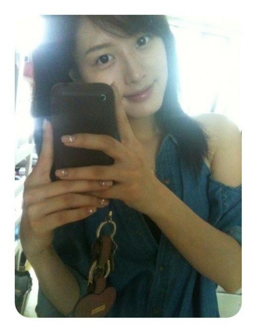 Rainbow’s Jae Kyung, “It’s Pouring Rain Outside, It’s Probably because a Rainbow is About to Form?”