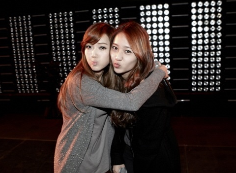 Broadcast Date Set for Jessica and Krystal’s Reality Show