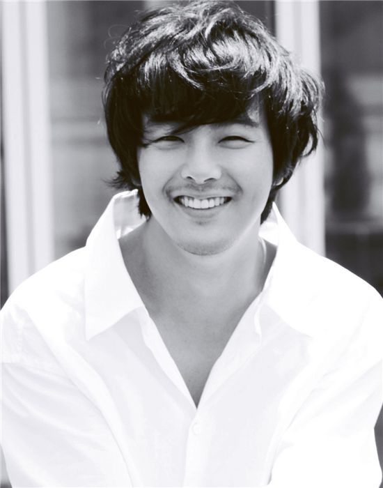 Memorial to be Held in Japan for Park Yong Ha