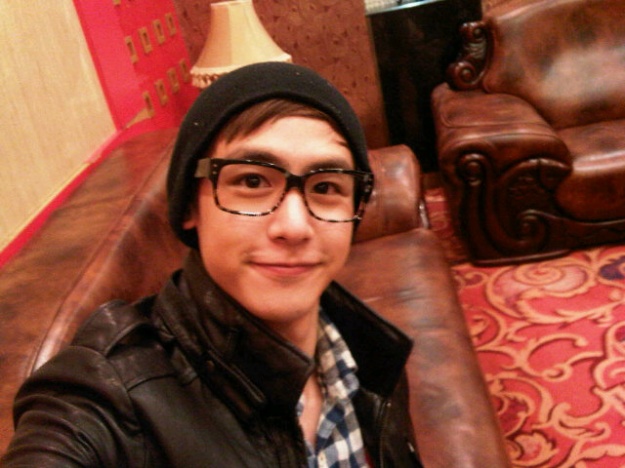 Nich Khun Considers Working at Starbucks