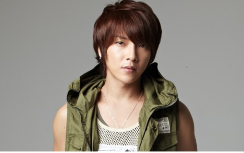 Supernova’s Leader Yoon Hak To Enter Military Service