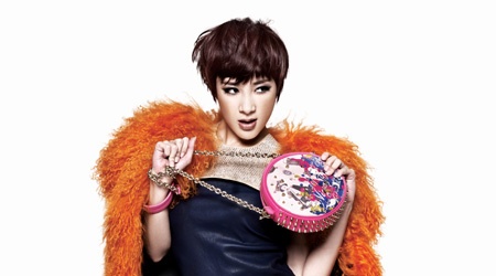 Seo In Young’s Chic Photo Shoot for “Cosmopolitan”