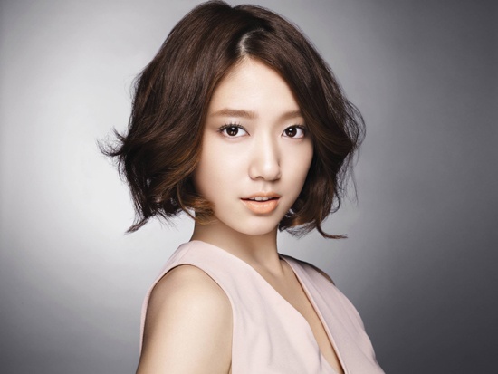 Park Shin Hye Shows Off Her Great Skin