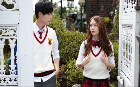 "Highkick 3’s" Lee Jong Suk Has a Crush on Co-star, f(x)’s Krystal