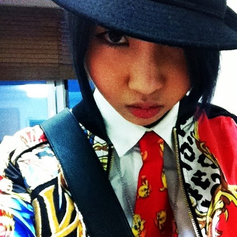 2NE1’s Minzy Wants to Write a Book
