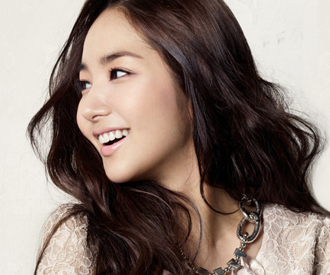 Did Park Min Young Delete Her Twitter Activities Because of her Breakup with Lee Min Ho?