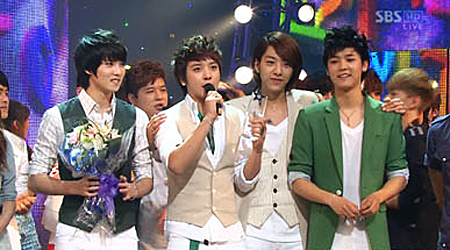 SBS Inkigayo 07.04.10 Performances