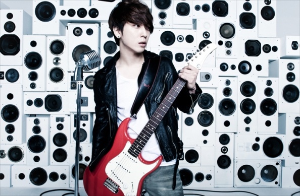 Jung Yong Hwa Tries His Hand at Producing