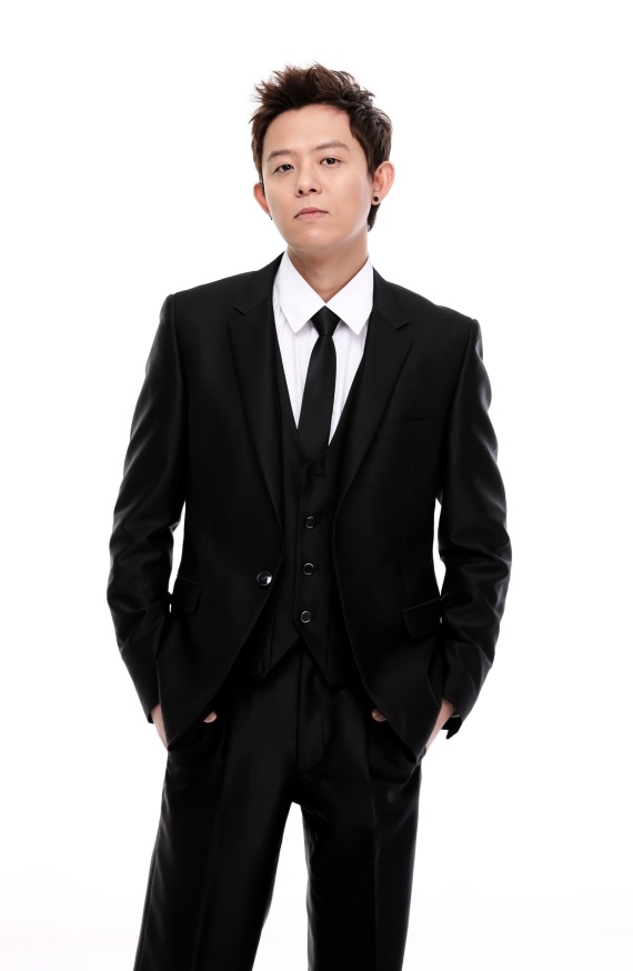Tony An Announces Secret Group Project