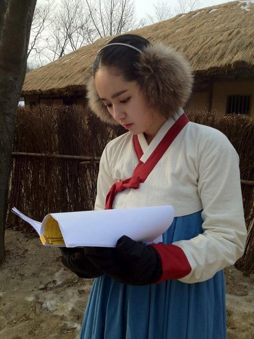 Viewers Shocked at Han Ga In’s Torture Scene